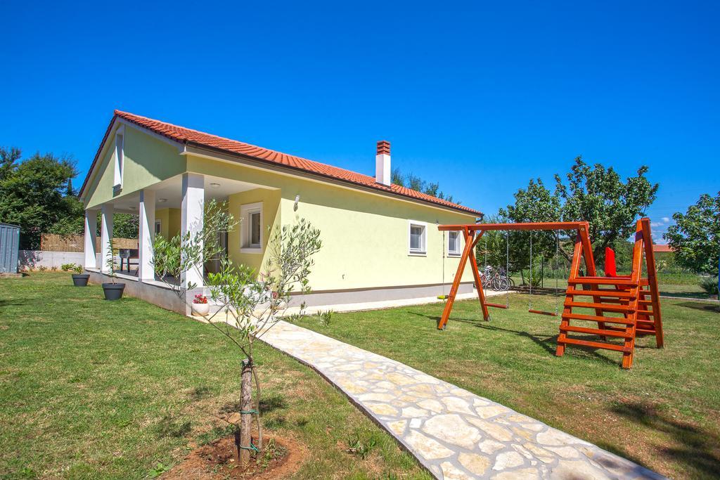 Holiday Home Freeda Vintijan Exterior photo